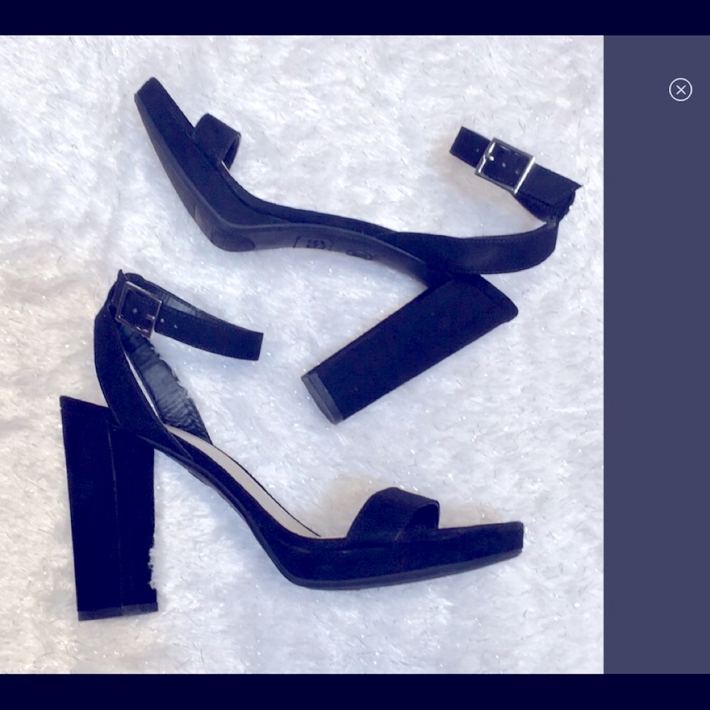 Sam Edelman black shoe block heel
